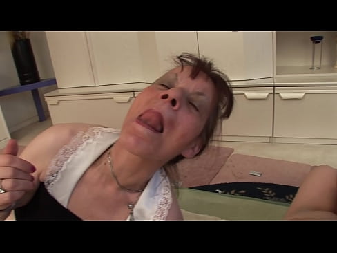 ❤️ Duha ka lola ug usa ka apohan adunay tulo ka lalaki ️❌ Homemade porn sa amon ﹏