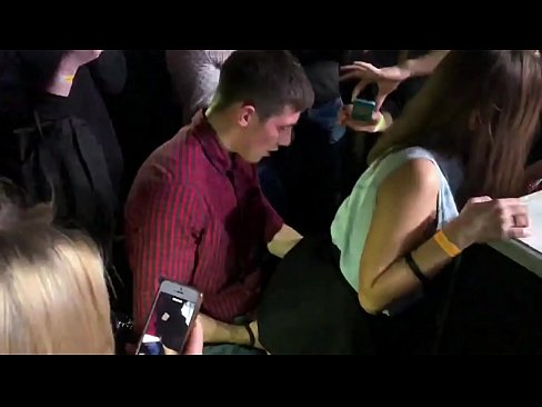 ❤️ Tinuod nga sekso sa usa ka nightclub sa Russia. Ang 18-anyos nga Ruso nga babaye sa anus ug puwerta nakighilawas sa usa ka nightclub ️❌ Homemade porn sa amon ﹏